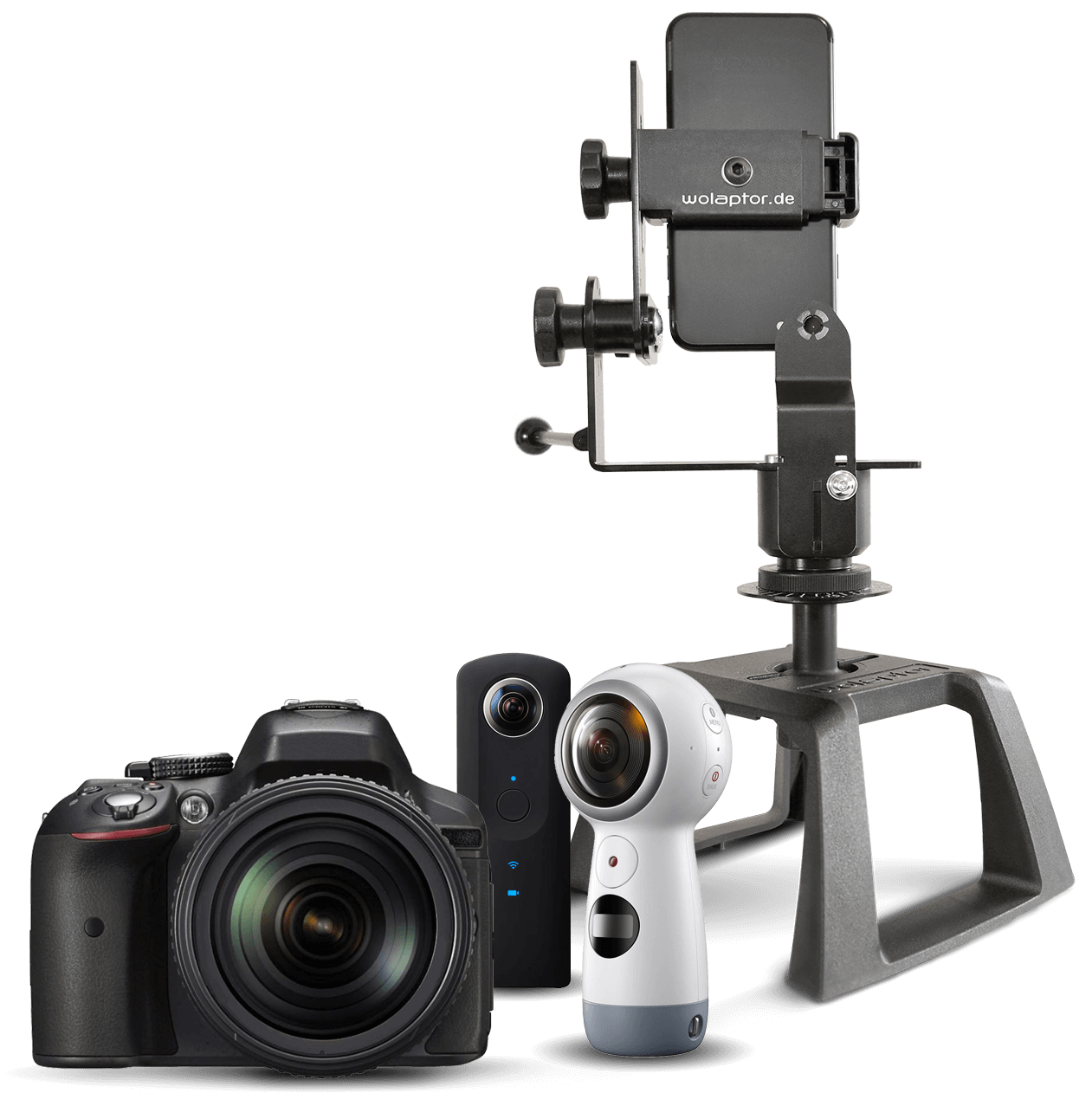 360-degree camera and smartphone for capturing panoramas